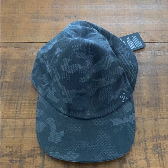 Lululemon Men’s Fast and Free Run Hat - Picture 5 of 9